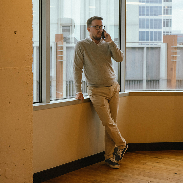 Expert taking client call